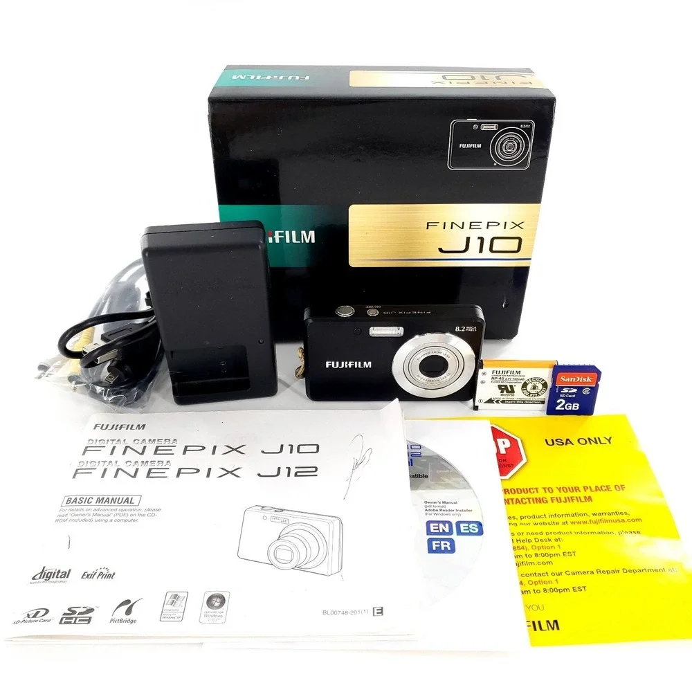 Fujifilm FinePix J Series J10 8.2MP Digital Camera Black Complete In Box Tested